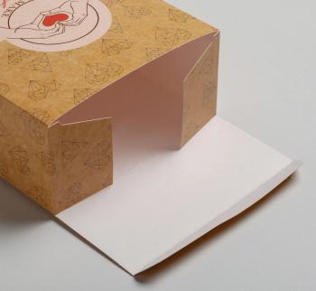 Складная коробка  С любовью  - 16 х 23 см.